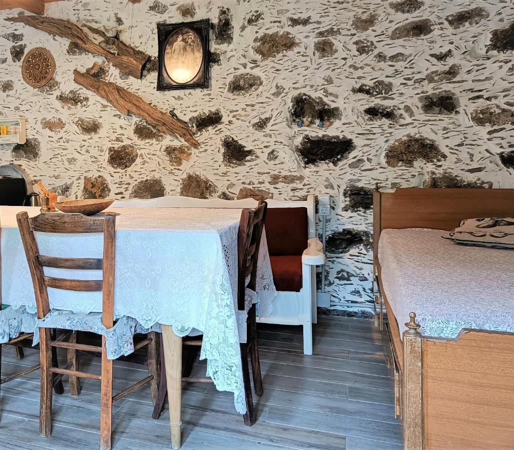 Villa Casa Pappadiana Traditional Stonehouse à Kefálion Extérieur photo